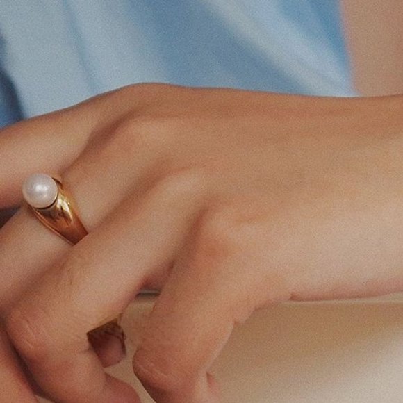 NEW 18K Gold Plated Round Pearl Ring - Picture 6 of 8